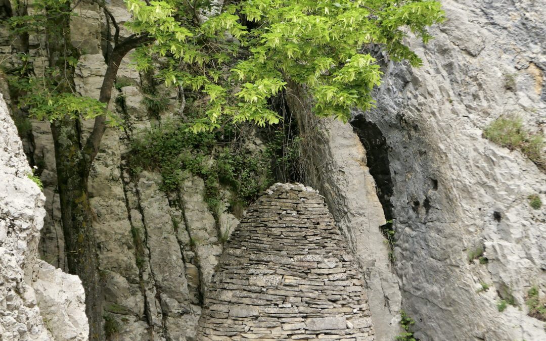 The art route in the Bès valley